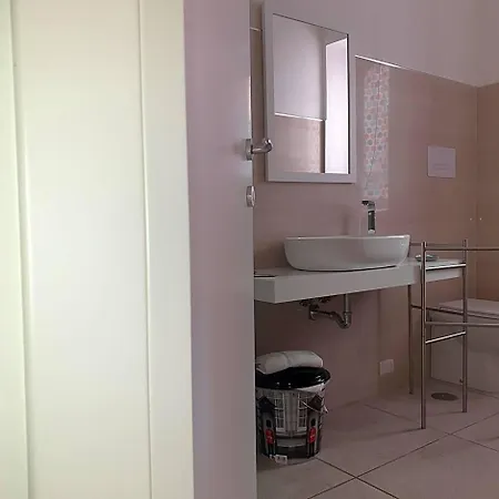 Oda ve Kahvaltı Venere 4*